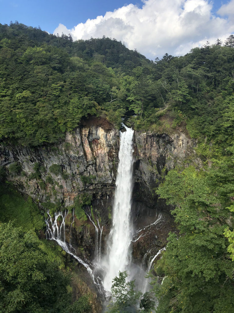華厳の滝