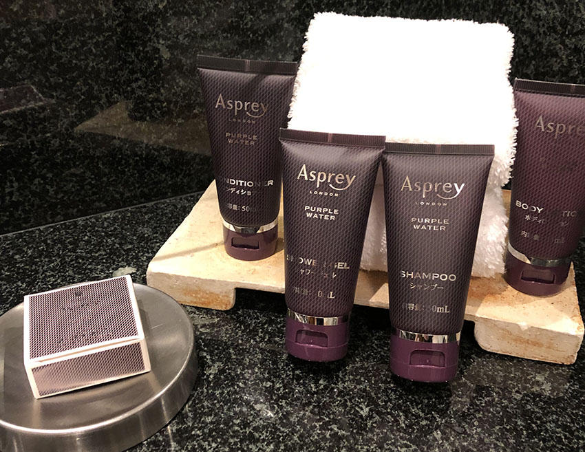 リッツ・カールトン東京｜タワースイート｜洗面台＆バスルーム