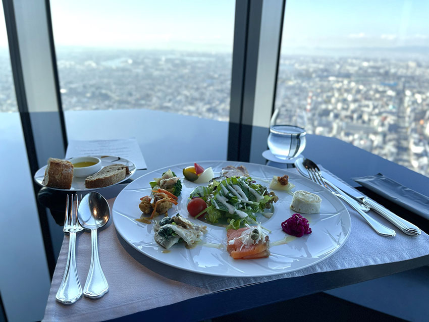 大阪マリオット都ホテル｜レストランZKのランチ