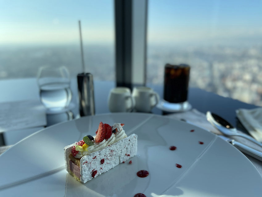 大阪マリオット都ホテル｜レストランZKのランチ