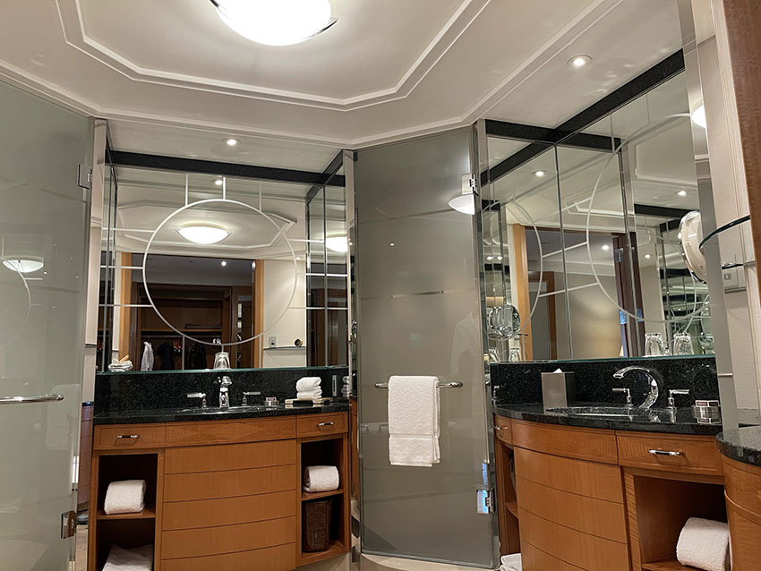 リッツ・カールトン東京｜タワースイート｜洗面台＆バスルーム