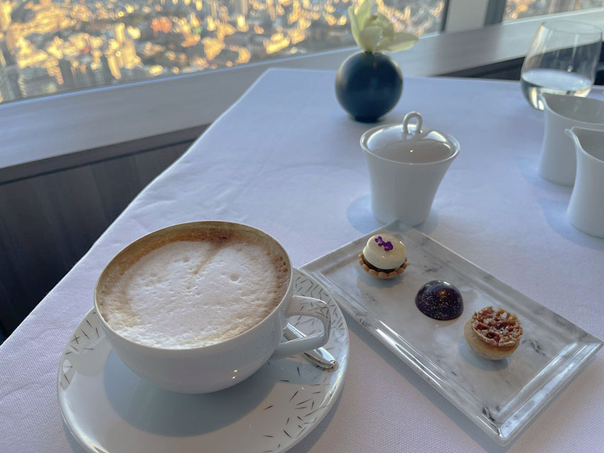 リッツカールトン東京|アジュールフォーティファイブのランチ