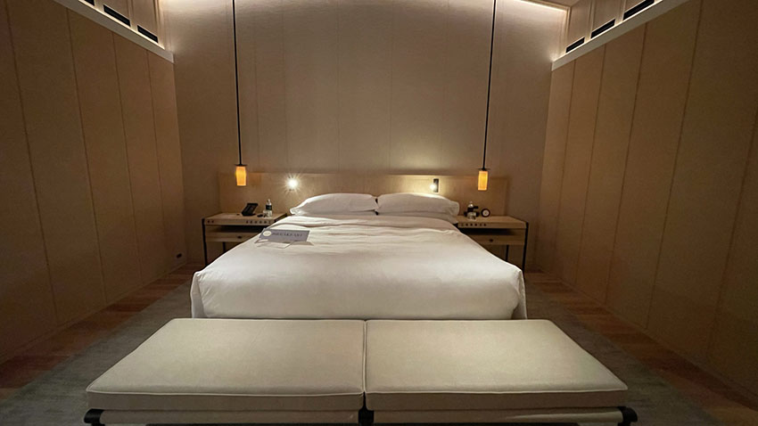 中禅寺湖ビュースイートのベッドルーム|リッツカールトン日光