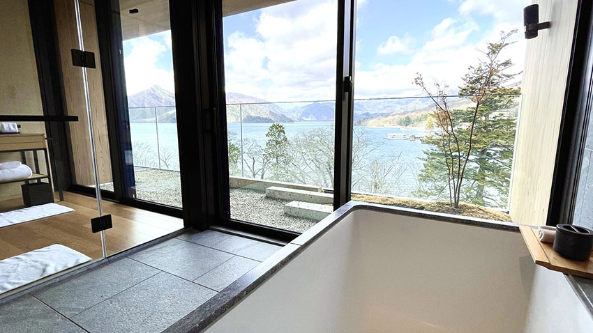 中禅寺湖ビュースイートのバスルーム|リッツカールトン日光