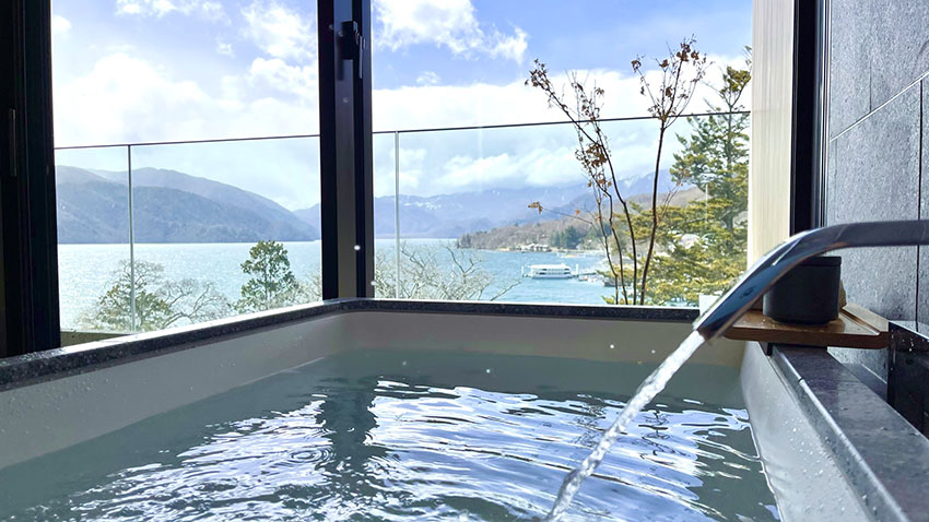 中禅寺湖ビュースイートのバスルーム|リッツカールトン日光