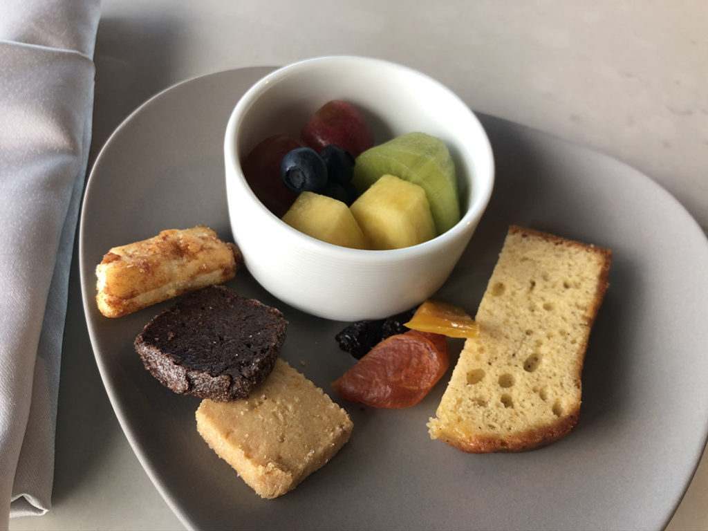 メズム東京｜クラブラウンジ（club mesm）のドリンクサービス