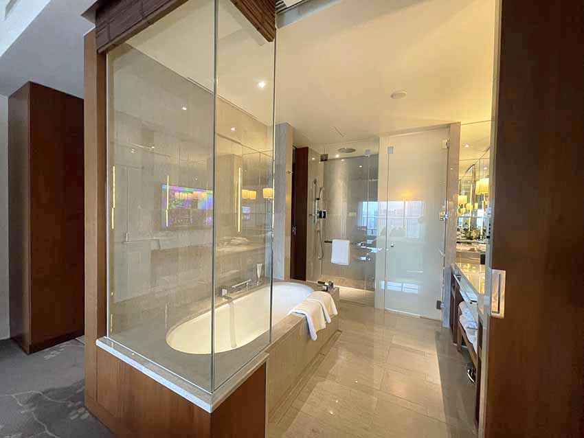 パレスホテル東京宿泊記|クラブデラックスルームwithバルコニー|バスルーム