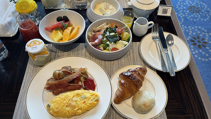 クラブラウンジの朝食(洋定食)|リッツ・カールトン東京
