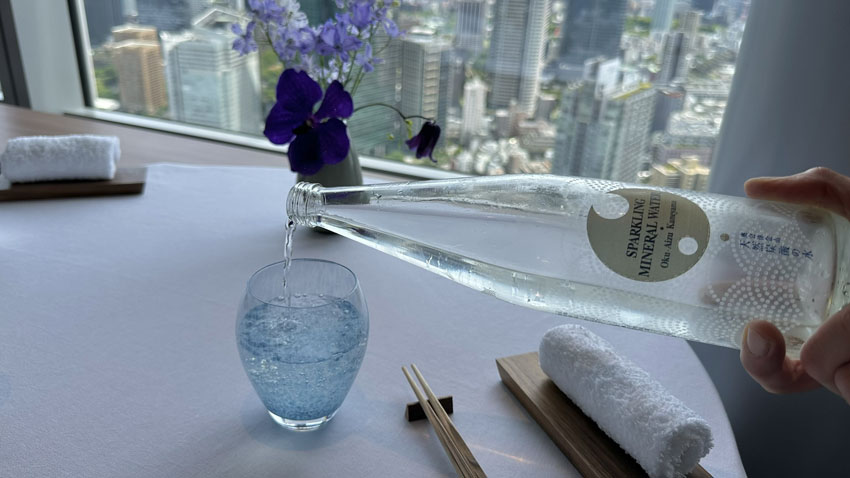 リッツカールトン東京の45階に位置するメインダイニング『Héritage by Kei Kobayashi（エリタージュ バイ ケイ コバヤシ）』