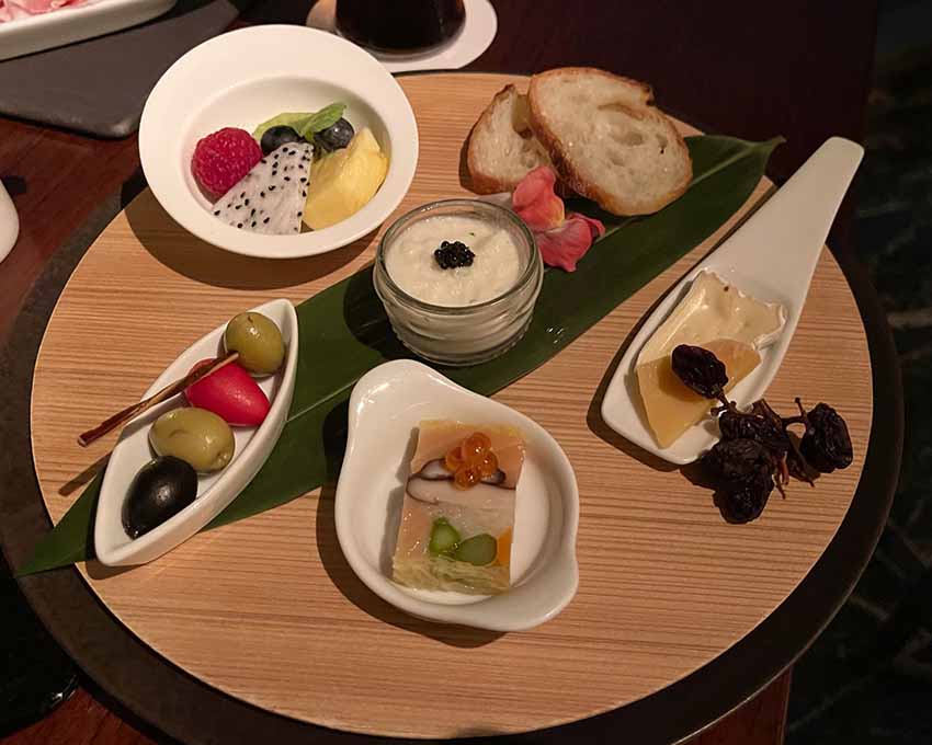 パレスホテル東京宿泊記|クラブラウンジ