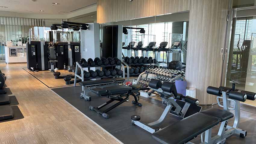 パレスホテル東京宿泊記|エビアンスパ(フィットネスルーム)