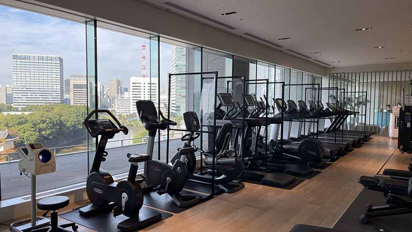 パレスホテル東京宿泊記|エビアンスパ(フィットネスルーム)