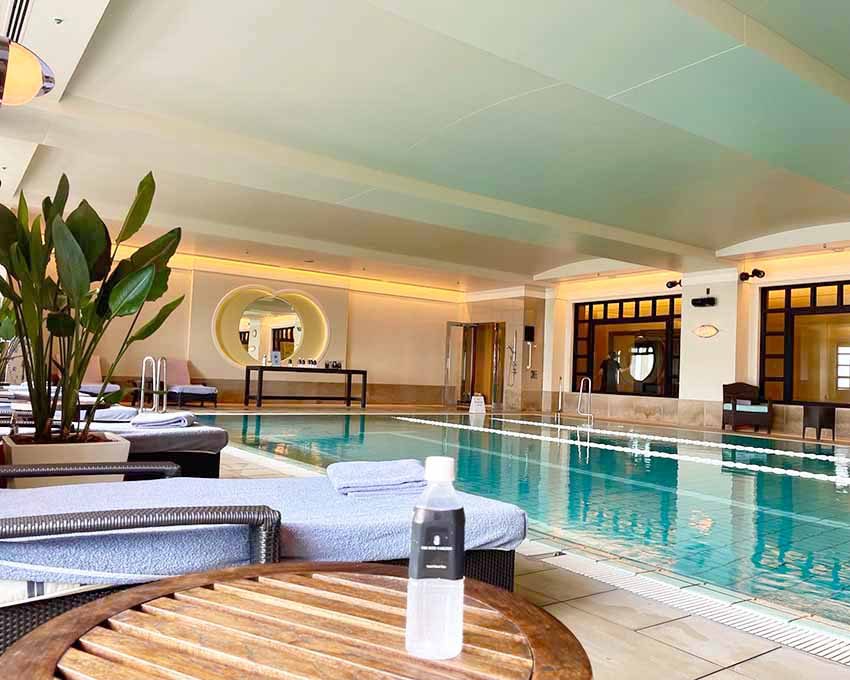 リッツカールトン東京宿泊記|プール