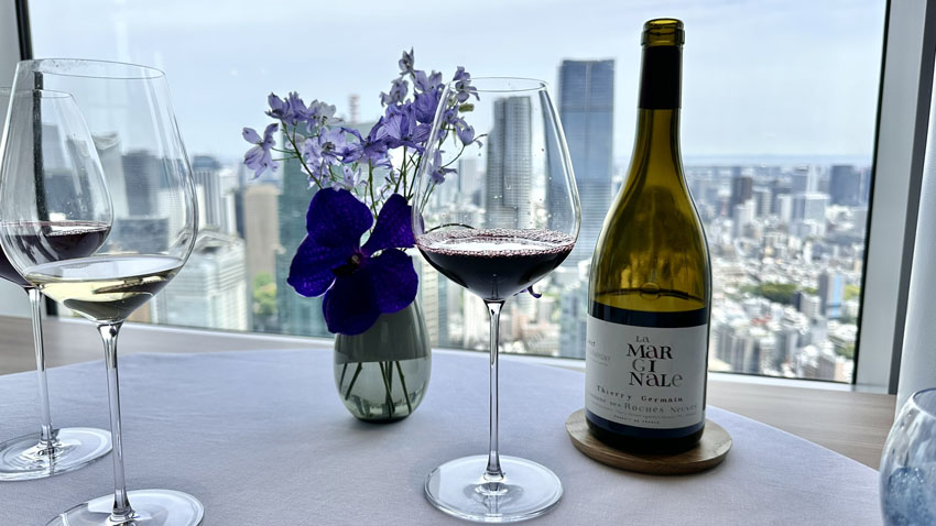 リッツカールトン東京の45階に位置するメインダイニング『Héritage by Kei Kobayashi（エリタージュ バイ ケイ コバヤシ）』