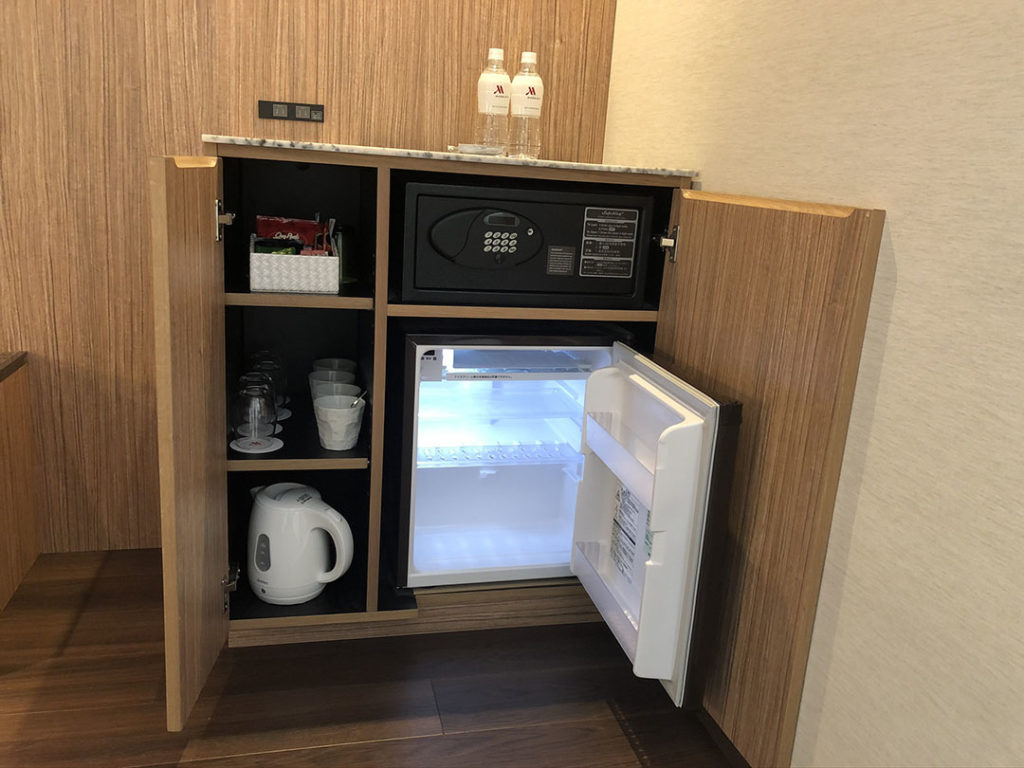 軽井沢マリオットホテル｜無料で利用できるミニバー（コーヒー・紅茶・ミネラルウォーター）