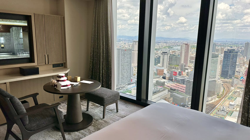 大阪ステーションホテル宿泊記｜スペシャリティ・アリュール・キング