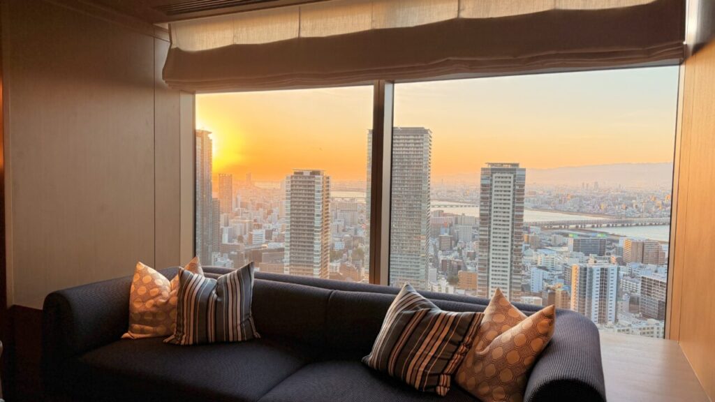 ウォルドーフ・アストリア大阪宿泊記|ライブラリー