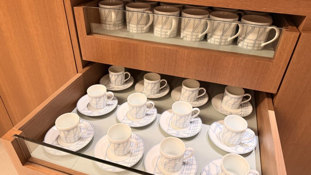 ウォルドーフ・アストリア大阪宿泊記|ライブラリー