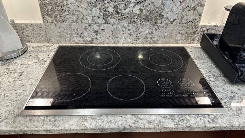 カ・ライ・ワイキキビーチ宿泊記｜プレミアム1ベッドルームスイート（デン付）