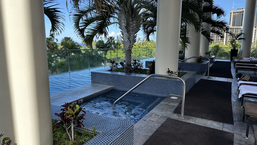 カ・ライ・ワイキキビーチ宿泊記｜プール