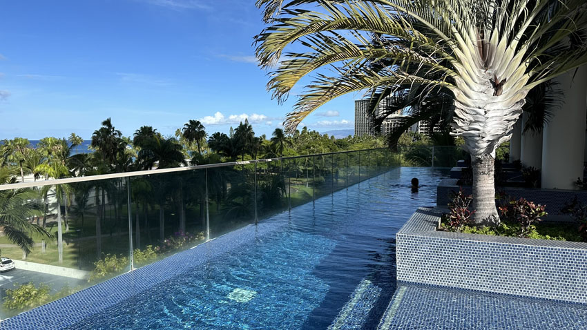 カ・ライ・ワイキキビーチ宿泊記｜プール