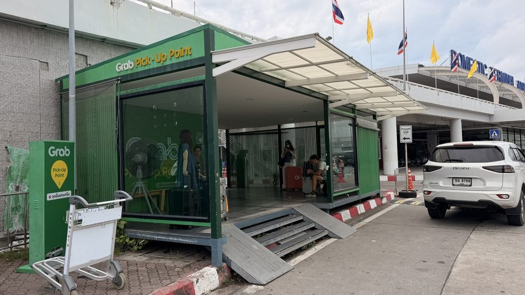 プーケット国際空港のGrab乗り場