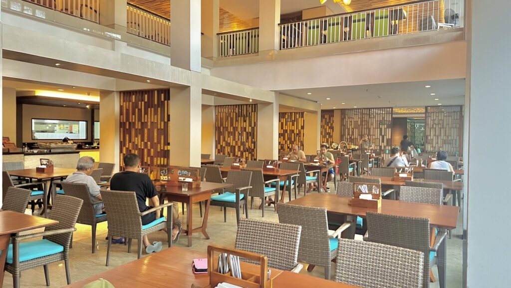 MoMo Caféの店内