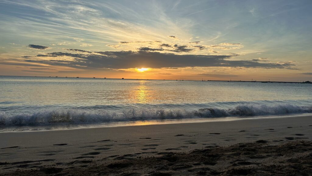 海に沈む夕日