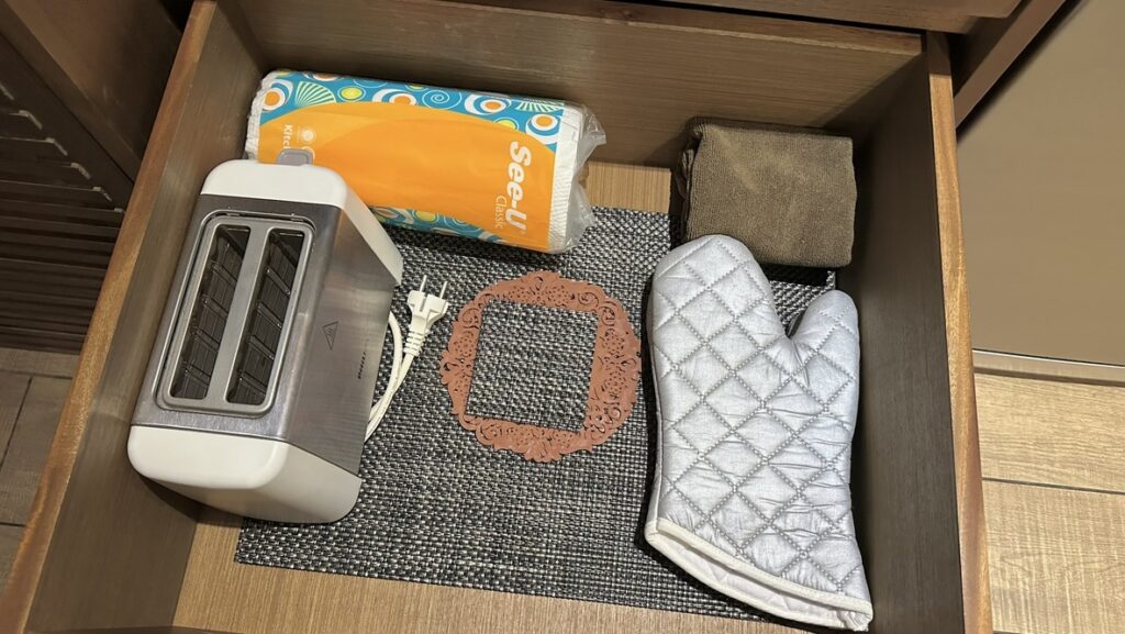 トースターとミトン