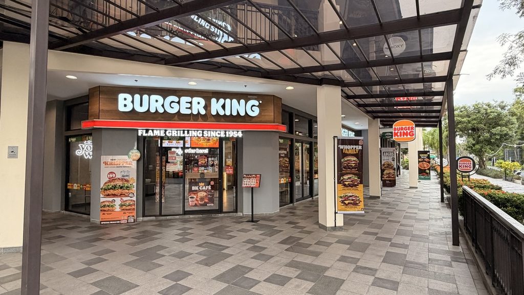 Turtle VillageにあるBurger King