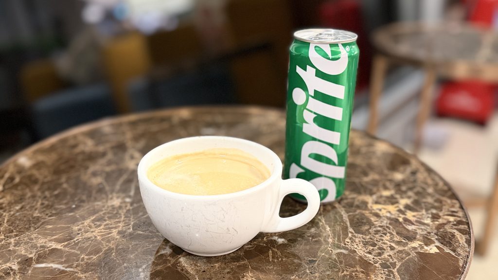 Travel Club Loungeでは飲み物だけで休憩