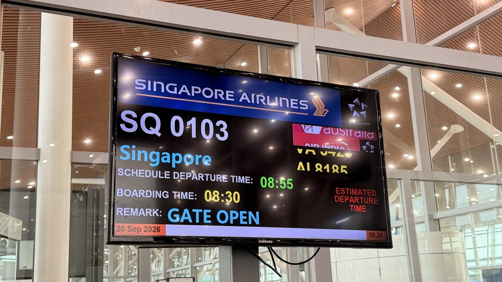 8時55分発、シンガポール行きSQ103の搭乗案内