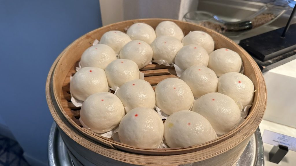 エグゼクティブラウンジに並んだ蒸しパン