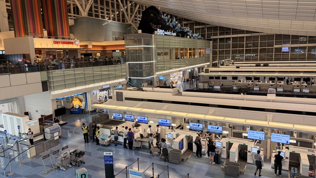 羽田空港第3ターミナルのANAチェックインカウンター